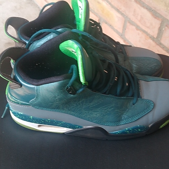 Nike jordans - Picture 3 of 4